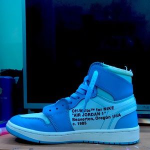 Air Jordan 1 Off White UNC